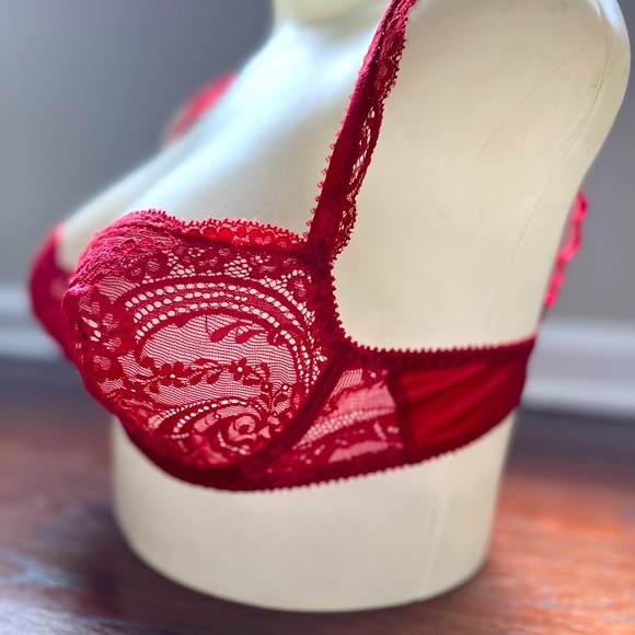 Vintage Lou from Paris, France, Satin & Lace Underwire Red Bra NWT - Picture 7 of 13